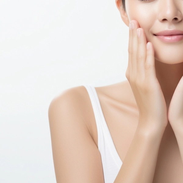 深層保濕護理，改善乾燥缺水，重現水嫩光澤肌膚