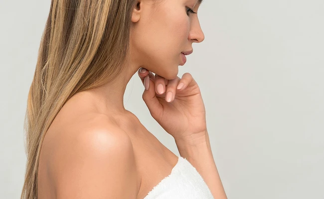 美容顧問提供肌膚產品與護理時程建議